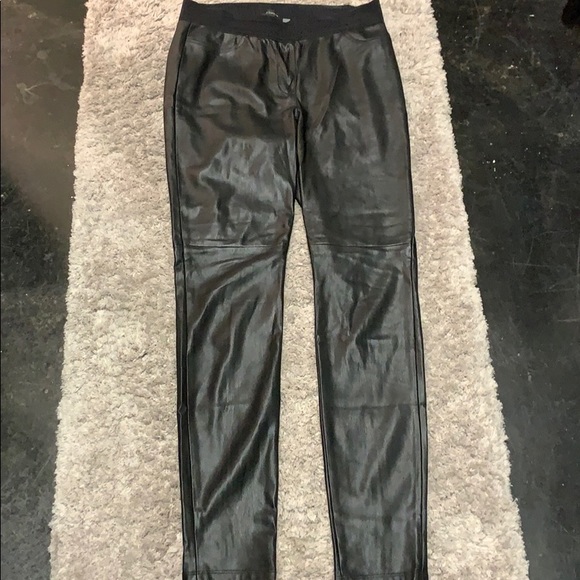 Faux black leather legging - Picture 2 of 8